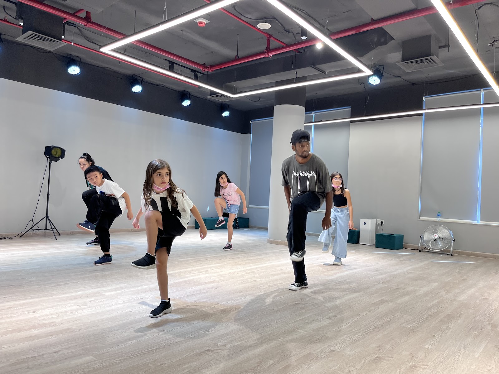 T.nt Dance Studio